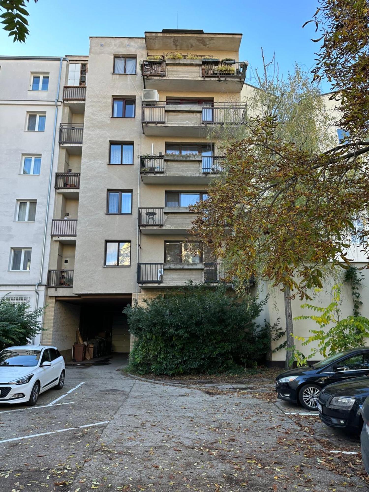 Medena Apartment Old Town With Free Parking Bratysława Zewnętrze zdjęcie